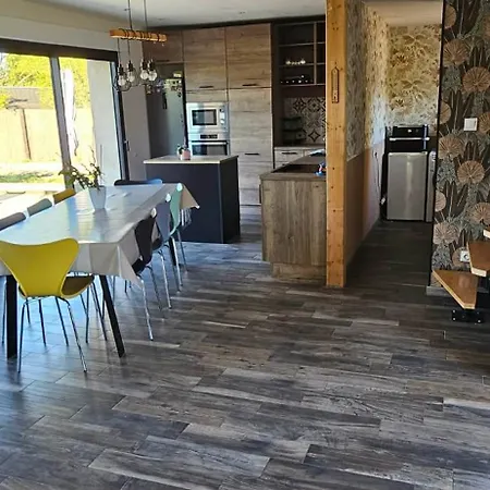 Batiment Normand Renove Ideal Famille Ou Groupe Vakantiehuis *