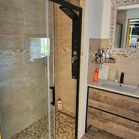 Batiment Normand Renove Ideal Famille Ou Groupe